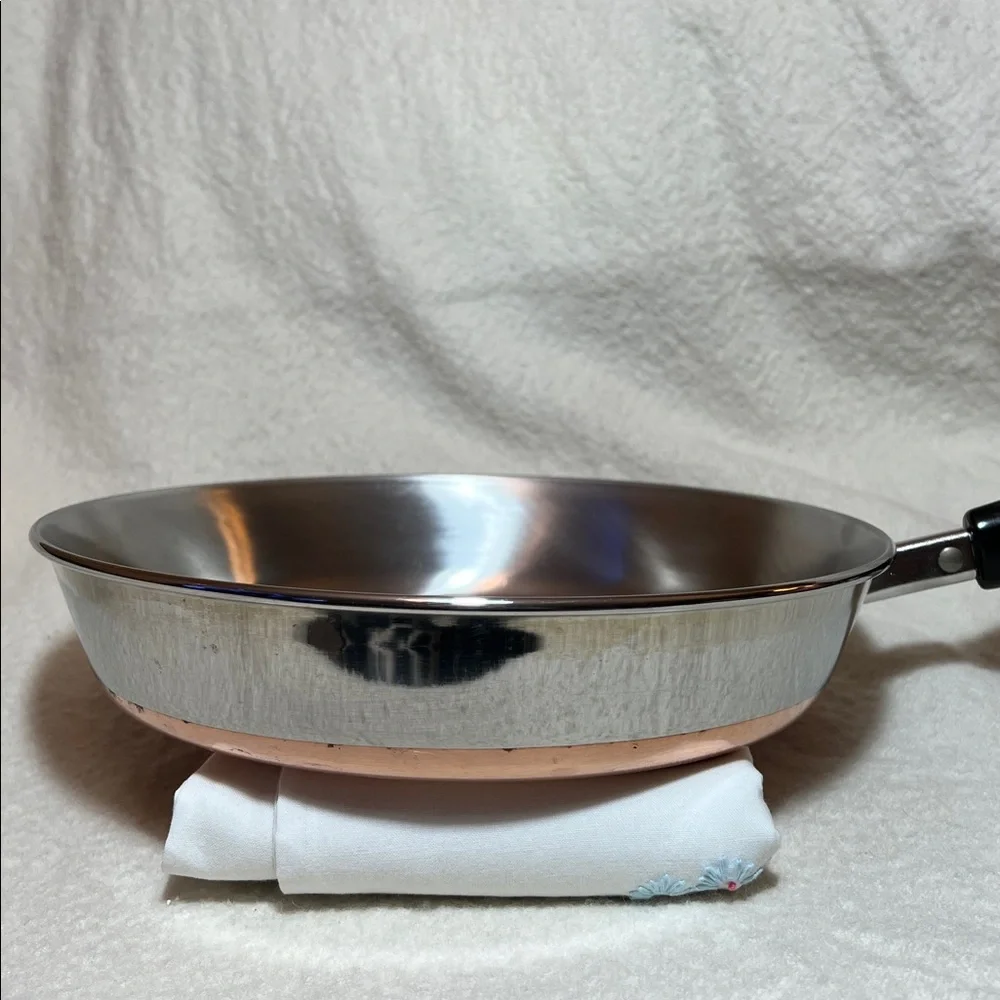 Revere Ware 10” classic skillet EUC